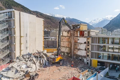 Abbrucharbeiten im Wallis mit der Volken Group